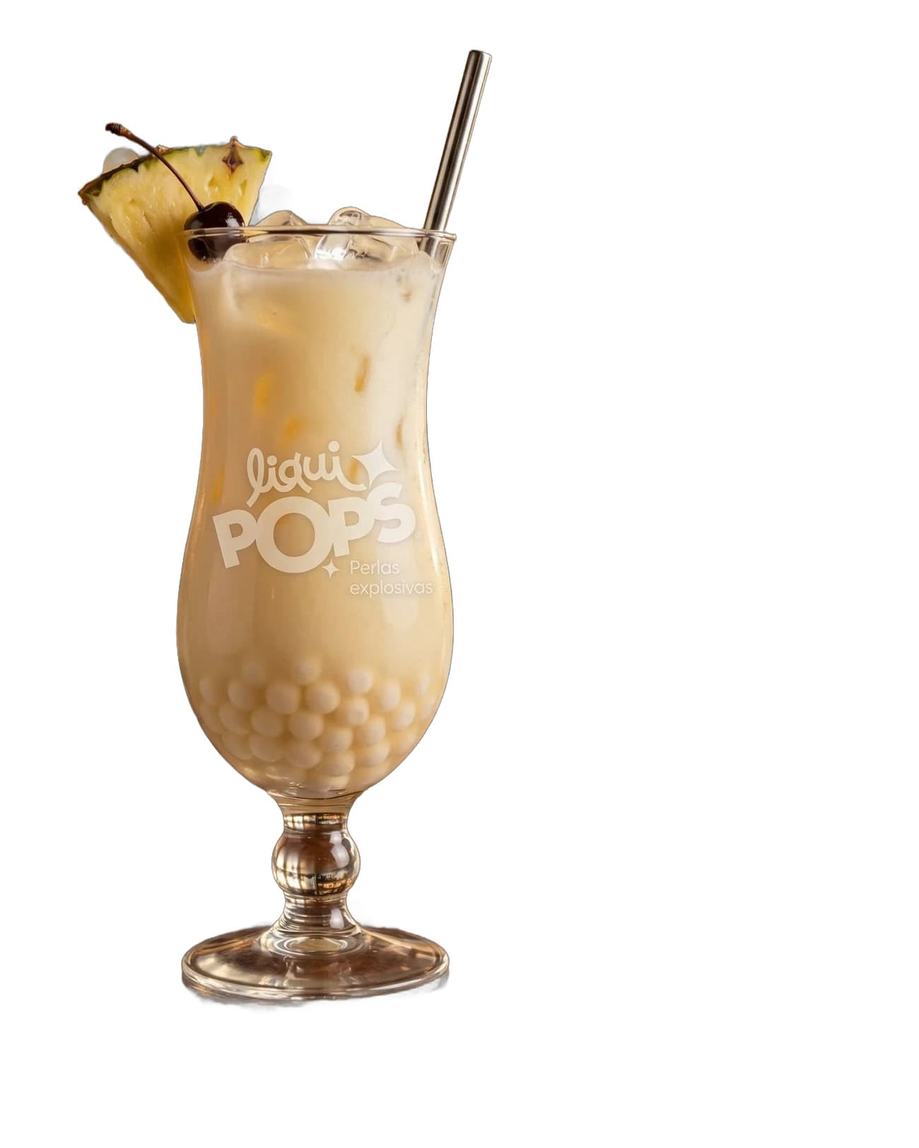 Cóctel piña colada cremoso con perlas explosivas blancas LiquiPops — copa hurricane con piña, cereza y pitillo sobre fondo blanco