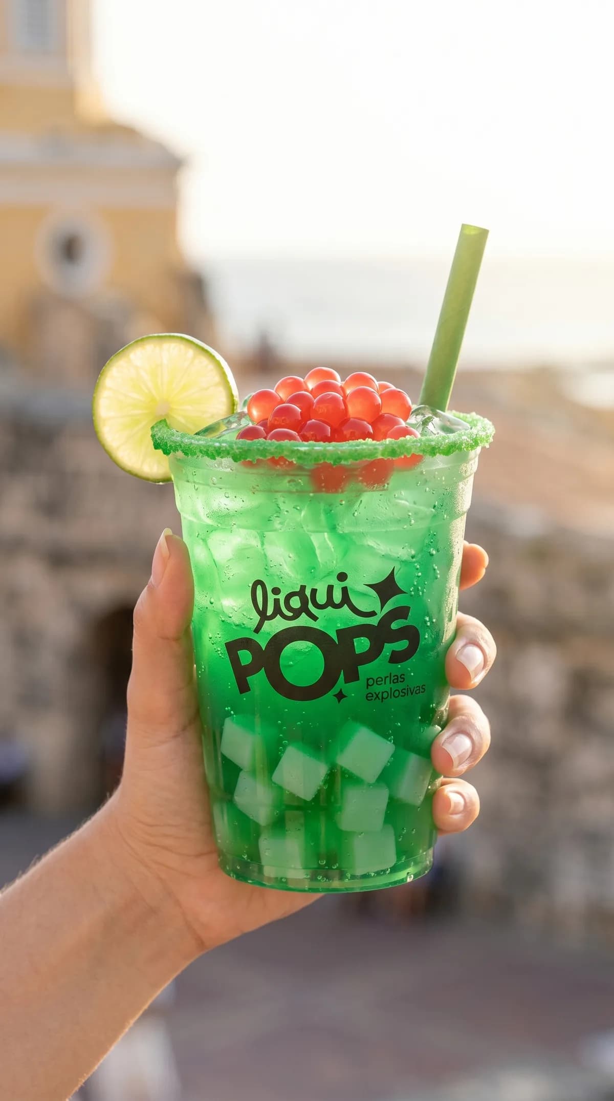 Bubble tea con perlas explosivas de sabores · sabor tamarindo
