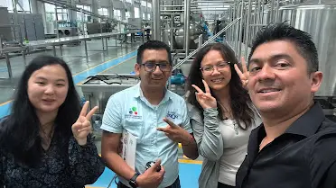Visita a la fábrica de maquinaria en Fengxian