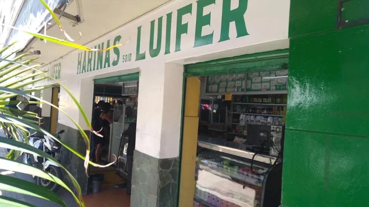Local de Harinas Luifer en Bello