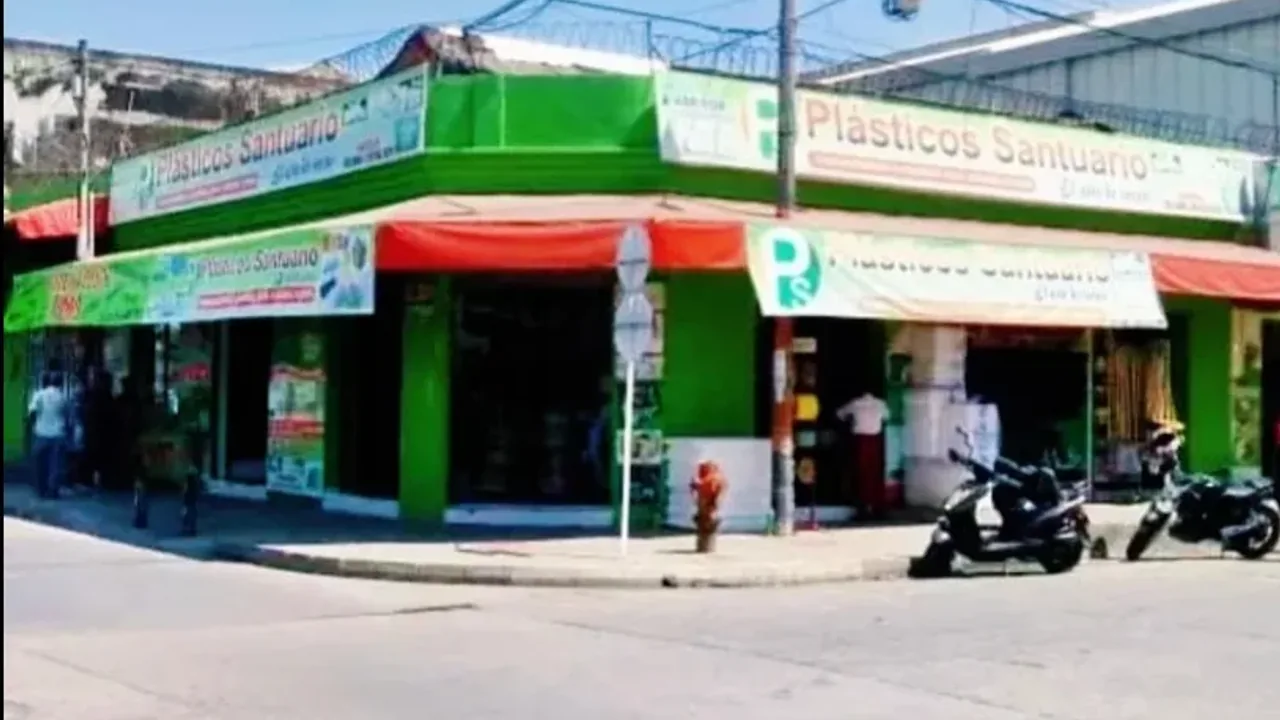 Local de Plasticos El Santuario Monteria en Montería