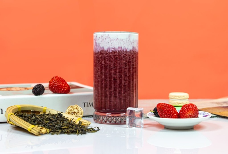 ¿Cómo decorar bebidas con azúcares saborizados?
