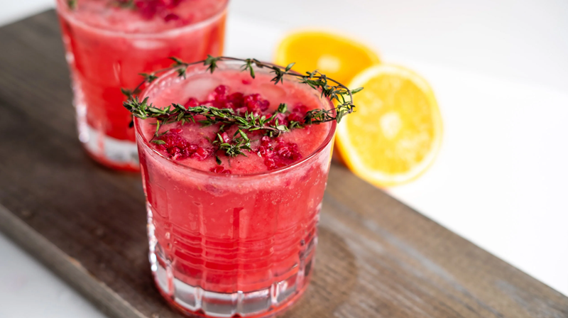 ¿Cómo preparar limonada rosa con siropes Geniality?